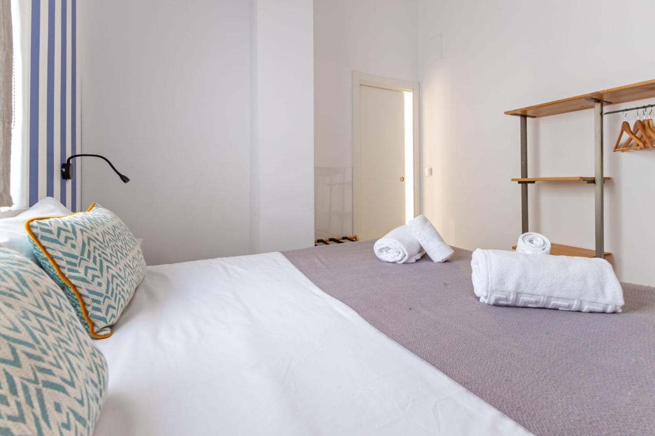 Ohliving Cathedral Apartment Севиля Екстериор снимка