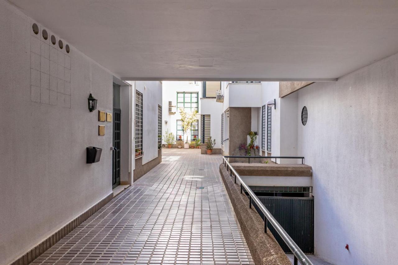 Ohliving Cathedral Apartment Севиля Екстериор снимка
