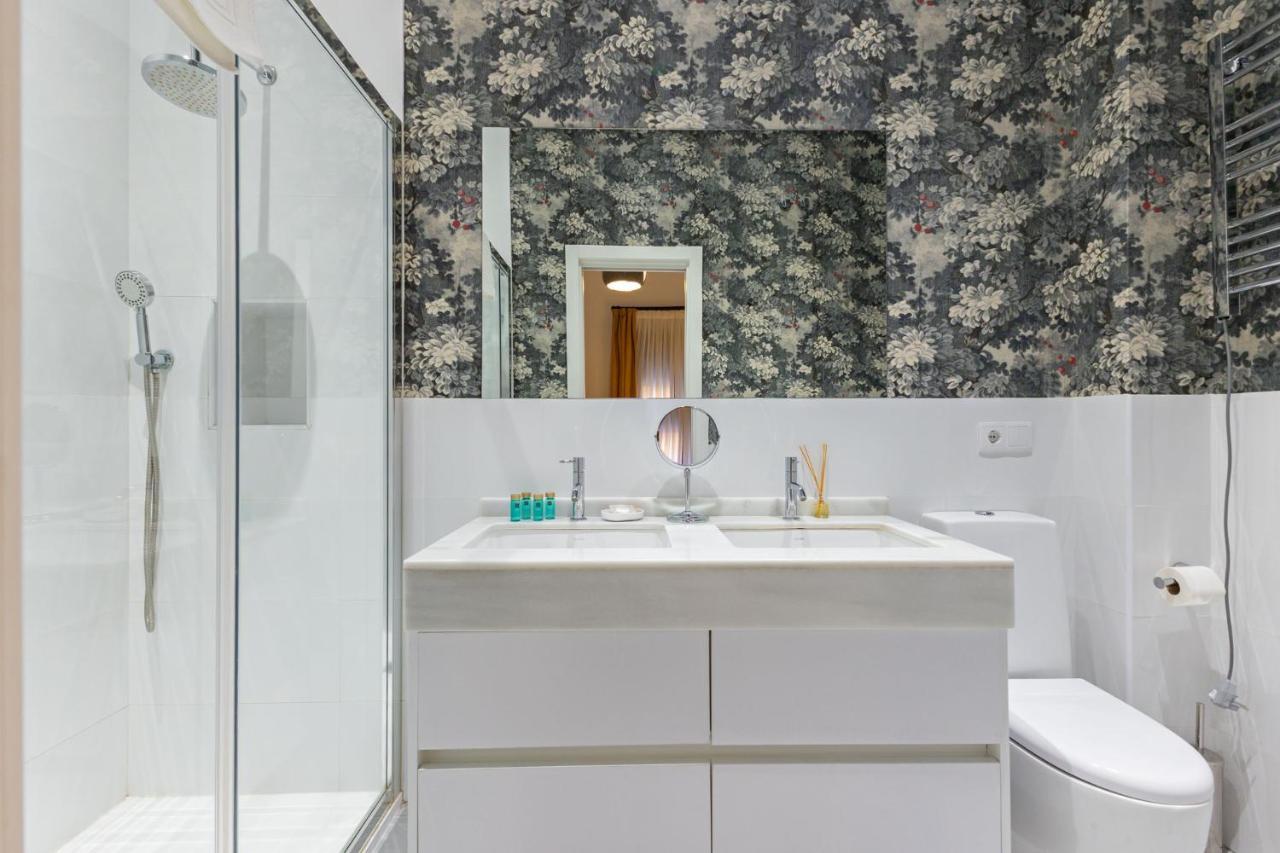 Ohliving Cathedral Apartment Севиля Екстериор снимка