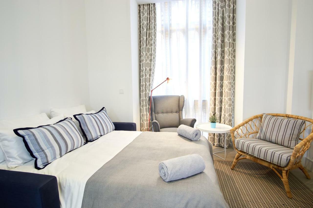 Ohliving Cathedral Apartment Севиля Екстериор снимка